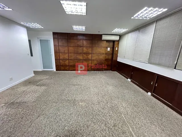 Conjunto comercial para alugar, no bairro Campo Belo em São Paulo
