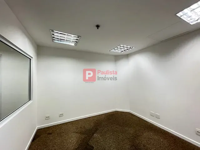 Conjunto comercial para alugar, no bairro Campo Belo em São Paulo