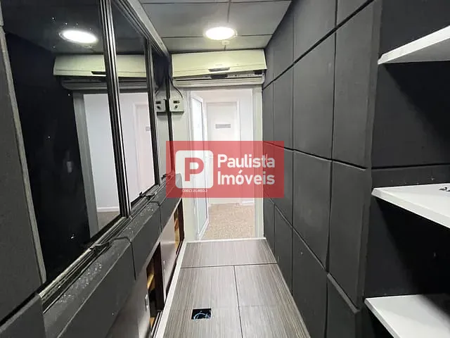 Conjunto comercial para alugar, no bairro Campo Belo em São Paulo