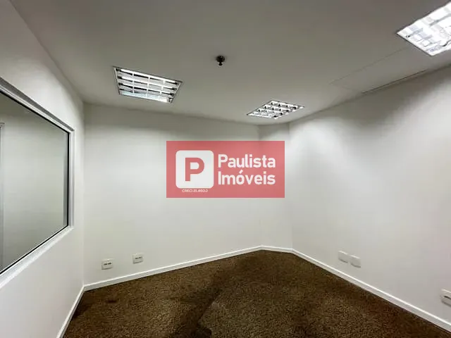 Conjunto comercial para alugar, no bairro Campo Belo em São Paulo