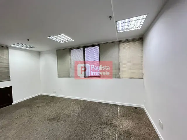 Conjunto comercial para alugar, no bairro Campo Belo em São Paulo