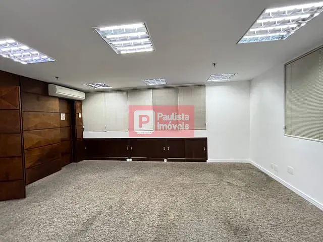 Conjunto comercial para alugar, no bairro Campo Belo em São Paulo