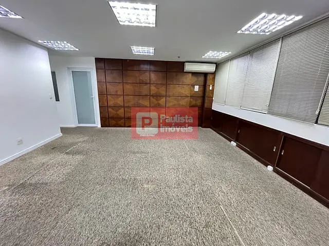 Conjunto comercial para alugar, no bairro Campo Belo em São Paulo