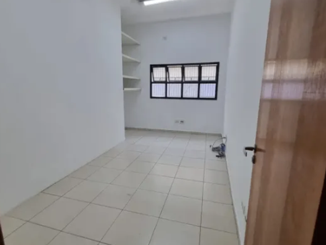 Conjunto comercial com 35m², para alugar, no bairro Vila Romana em São Paulo