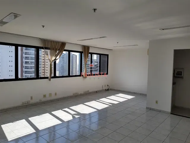 Conjunto comercial para alugar, no bairro Saúde em São Paulo