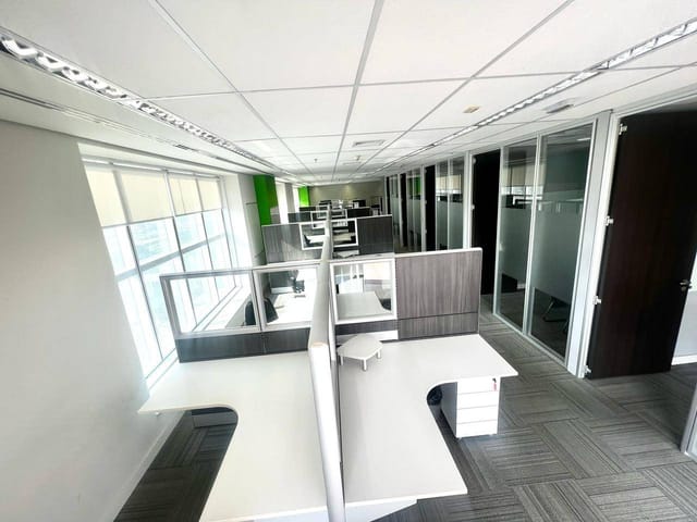 Foto do Conjunto comercial - Conjunto Comercial Para Venda e Locação de 568,60m², 17 Vagas na Garagem na Chácara Santo Antônio (Zona Sul), São Paulo-SP | Paulista Imóveis