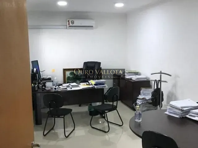 Conjunto comercial com 140m², para alugar, no bairro Vila Regente Feijó em São Paulo