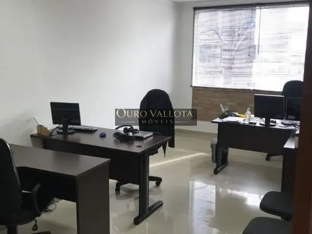 Conjunto comercial com 140m², para alugar, no bairro Vila Regente Feijó em São Paulo