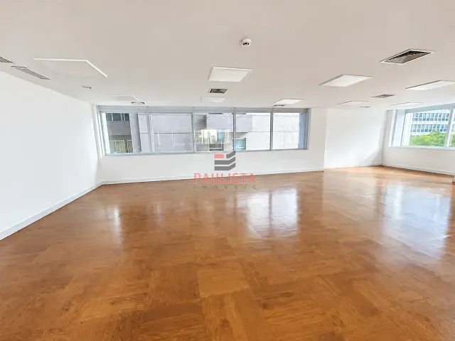 Conjunto comercial para alugar, no bairro Bela Vista em São Paulo