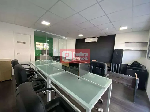 Conjunto comercial à venda, no bairro Santo Amaro em São Paulo