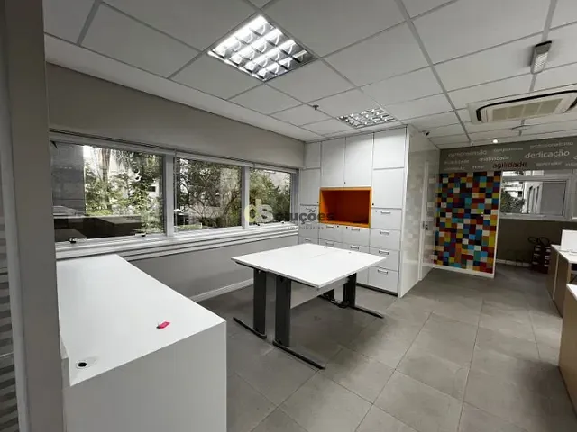 Conjunto comercial à venda ou para alugar, no bairro Itaim Bibi em São Paulo