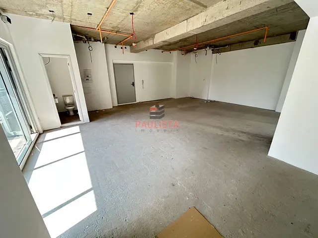 Conjunto comercial à venda, no bairro Cerqueira César em São Paulo