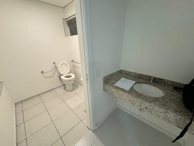 Conjunto comercial com 195m², à venda ou para alugar, no bairro Bela Vista em São Paulo