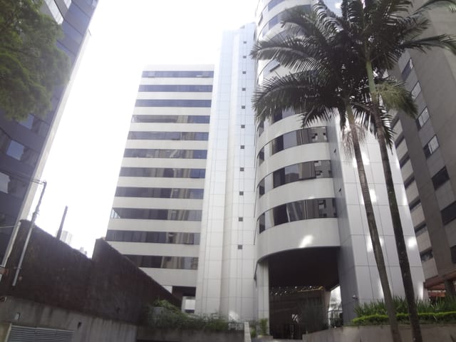 Conjunto comercial com 223m², para alugar, no bairro Cidade Monções em São Paulo