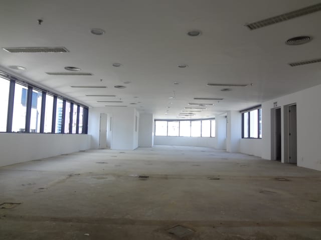 Conjunto comercial com 223m², para alugar, no bairro Cidade Monções em São Paulo