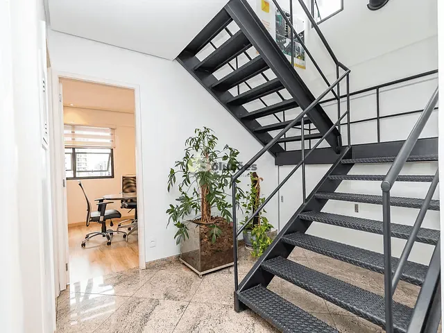 Conjunto comercial à venda, no bairro Vila Nova Conceição em São Paulo