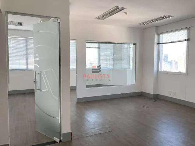 Conjunto comercial à venda, no bairro Vila Mariana em São Paulo