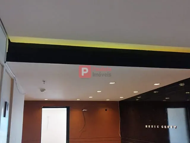 Conjunto comercial para alugar, no bairro Santo Amaro em São Paulo