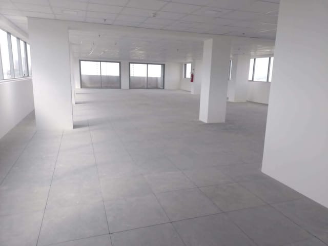 Conjunto comercial com 316m², à venda, no bairro Jardim Caravelas em São Paulo