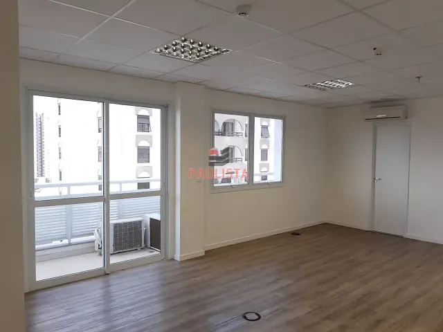 Conjunto comercial para alugar, no bairro Vila Dom Pedro I em São Paulo