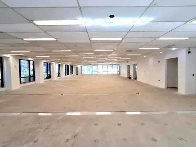 Conjunto comercial com 437m², para alugar, no bairro Cerqueira César em São Paulo
