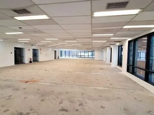Conjunto comercial com 437m², para alugar, no bairro Cerqueira César em São Paulo