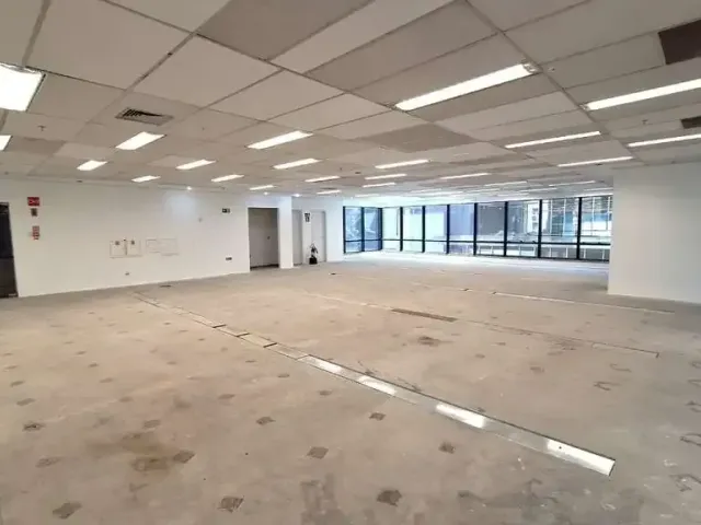 Conjunto comercial com 437m², para alugar, no bairro Cerqueira César em São Paulo