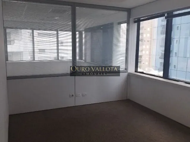 Conjunto comercial com 125m², para alugar, no bairro Itaim Bibi em São Paulo