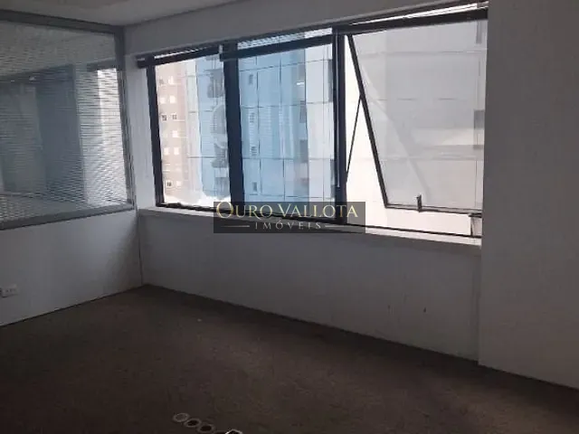 Conjunto comercial com 125m², para alugar, no bairro Itaim Bibi em São Paulo