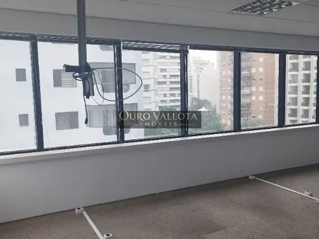Conjunto comercial com 125m², para alugar, no bairro Itaim Bibi em São Paulo