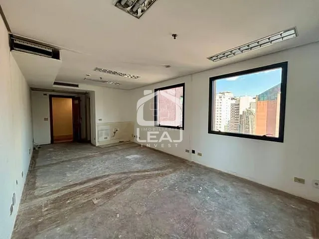 Conjunto comercial com 30m², para alugar, no bairro Vila Olímpia em São Paulo