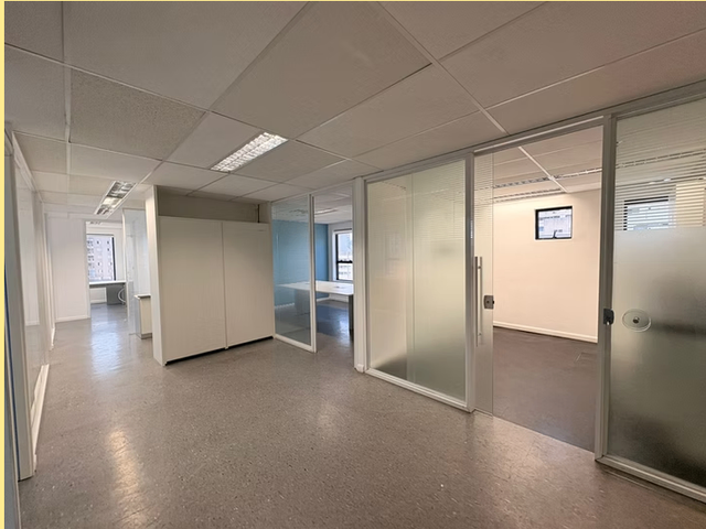 Conjunto comercial com 120m², para alugar, no bairro Pinheiros em São Paulo