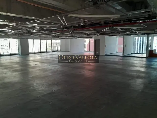 Conjunto comercial com 650m², para alugar, no bairro Vila Olímpia em São Paulo