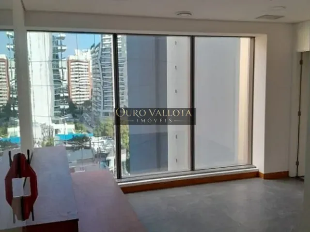 Conjunto comercial com 650m², para alugar, no bairro Vila Olímpia em São Paulo