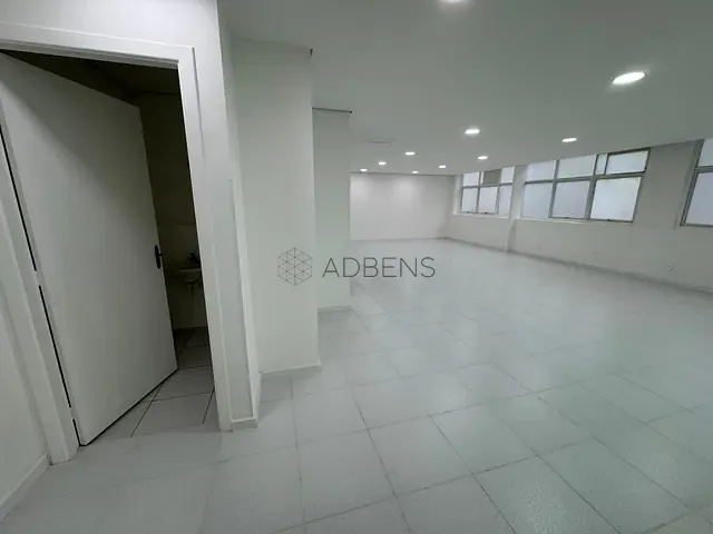 Conjunto comercial à venda ou para alugar, no bairro Bela Vista em São Paulo