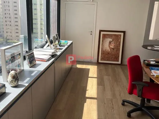 Conjunto comercial à venda, no bairro Vila Nova Conceição em São Paulo