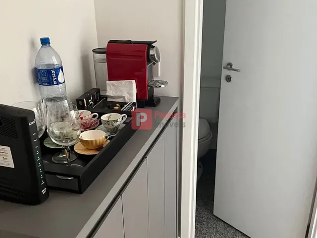 Conjunto comercial à venda, no bairro Vila Nova Conceição em São Paulo