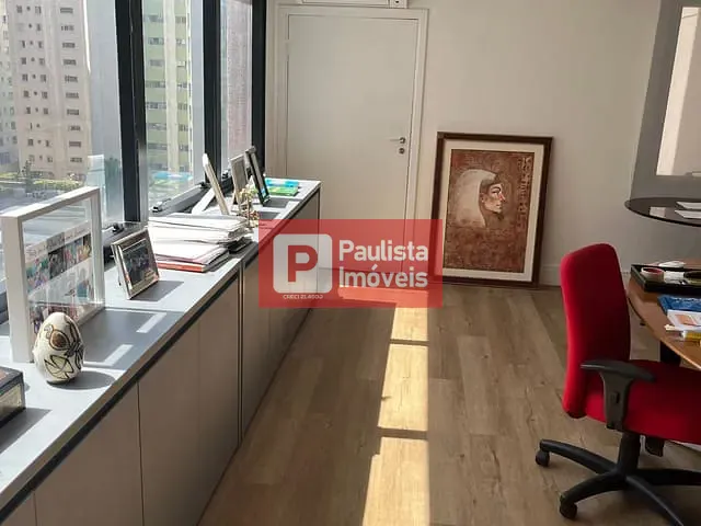 Conjunto comercial à venda, no bairro Vila Nova Conceição em São Paulo