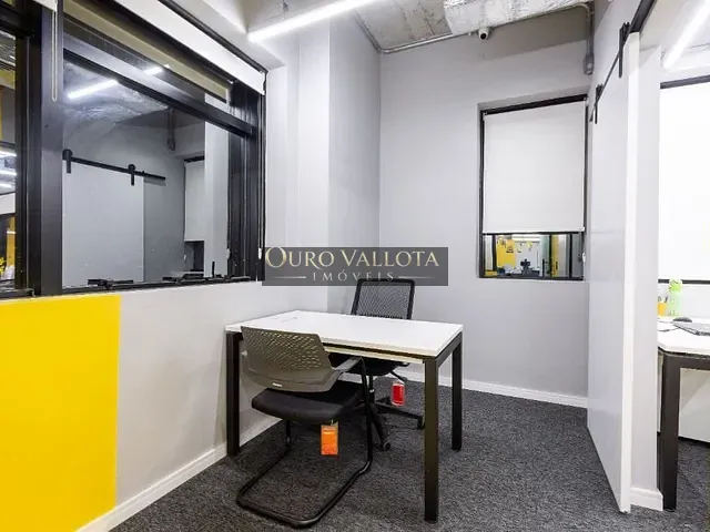 Conjunto comercial com 6600m², à venda, no bairro Vila Gomes Cardim em São Paulo