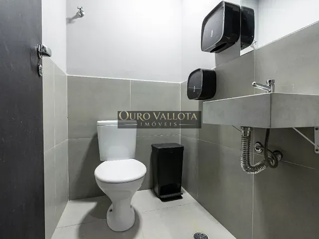 Conjunto comercial com 6600m², à venda, no bairro Vila Gomes Cardim em São Paulo