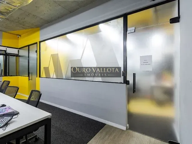 Conjunto comercial com 6600m², à venda, no bairro Vila Gomes Cardim em São Paulo