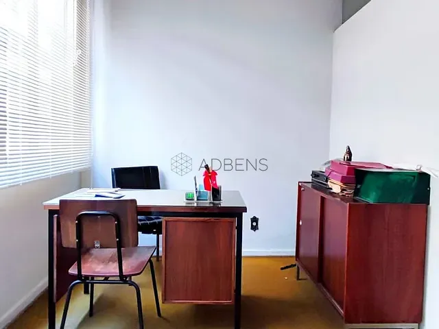 Conjunto comercial à venda ou para alugar, no bairro República em São Paulo