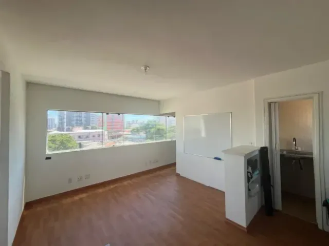 Conjunto comercial com 45m², para alugar, no bairro Cambuci em São Paulo