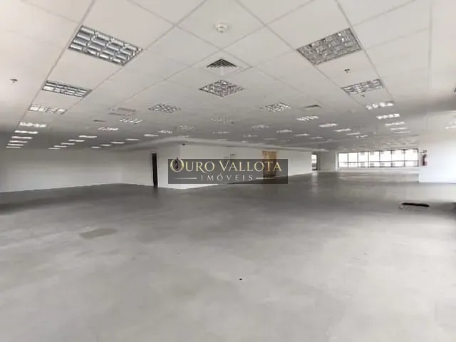 Conjunto comercial com 677m², para alugar, no bairro Alphaville Industrial em Barueri