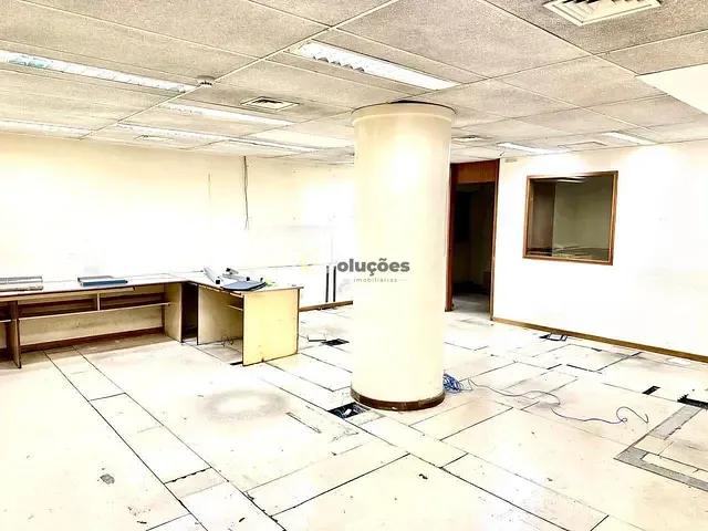 Conjunto comercial à venda ou para alugar, no bairro República em São Paulo