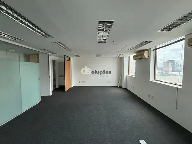 Conjunto comercial à venda, no bairro Jardim Paulista em São Paulo