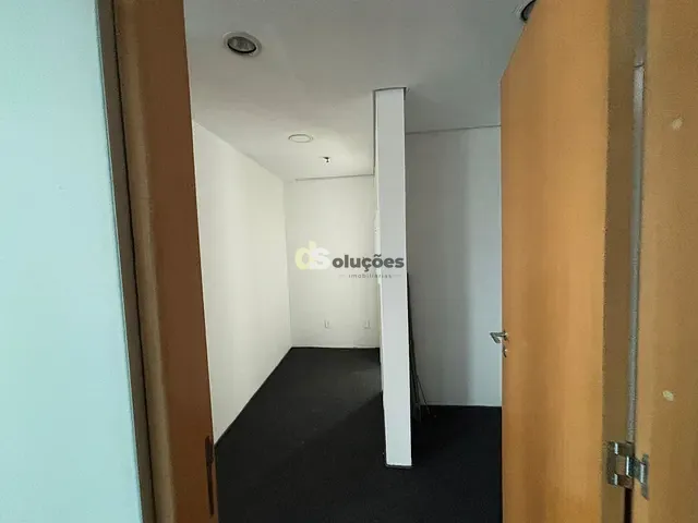 Conjunto comercial à venda, no bairro Jardim Paulista em São Paulo