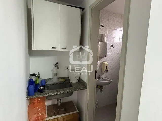 Conjunto comercial com 37m², à venda, no bairro Vila Nova Conceição em São Paulo