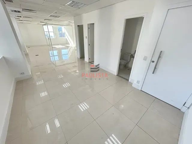 Conjunto comercial para alugar, no bairro Bela Vista em São Paulo