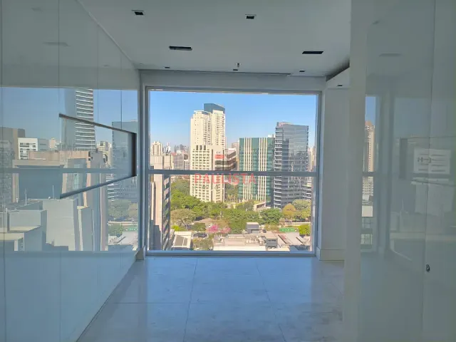 Conjunto comercial para alugar, no bairro Vila Olímpia em São Paulo